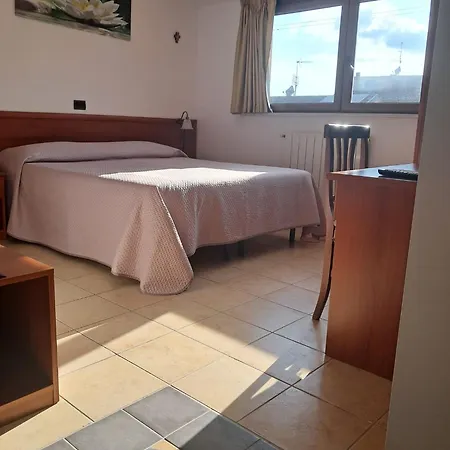 Domus Pacis Apartman *